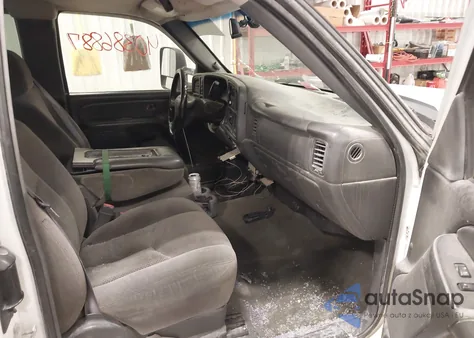 2006 Chevrolet Silverado 2500Hd Lt1 z USA, uszkodzony, nr VIN 1GCHK29U16E152251